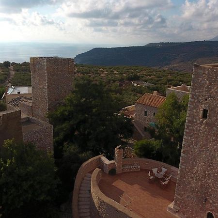 Aparthotel Arapakis Historic Castle Pírgos Dhiroú Zewnętrze zdjęcie
