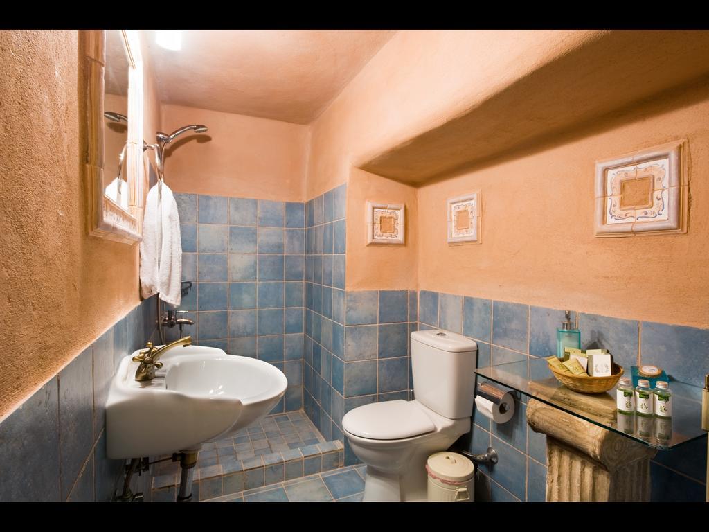 Aparthotel Arapakis Historic Castle Pírgos Dhiroú Pokój zdjęcie