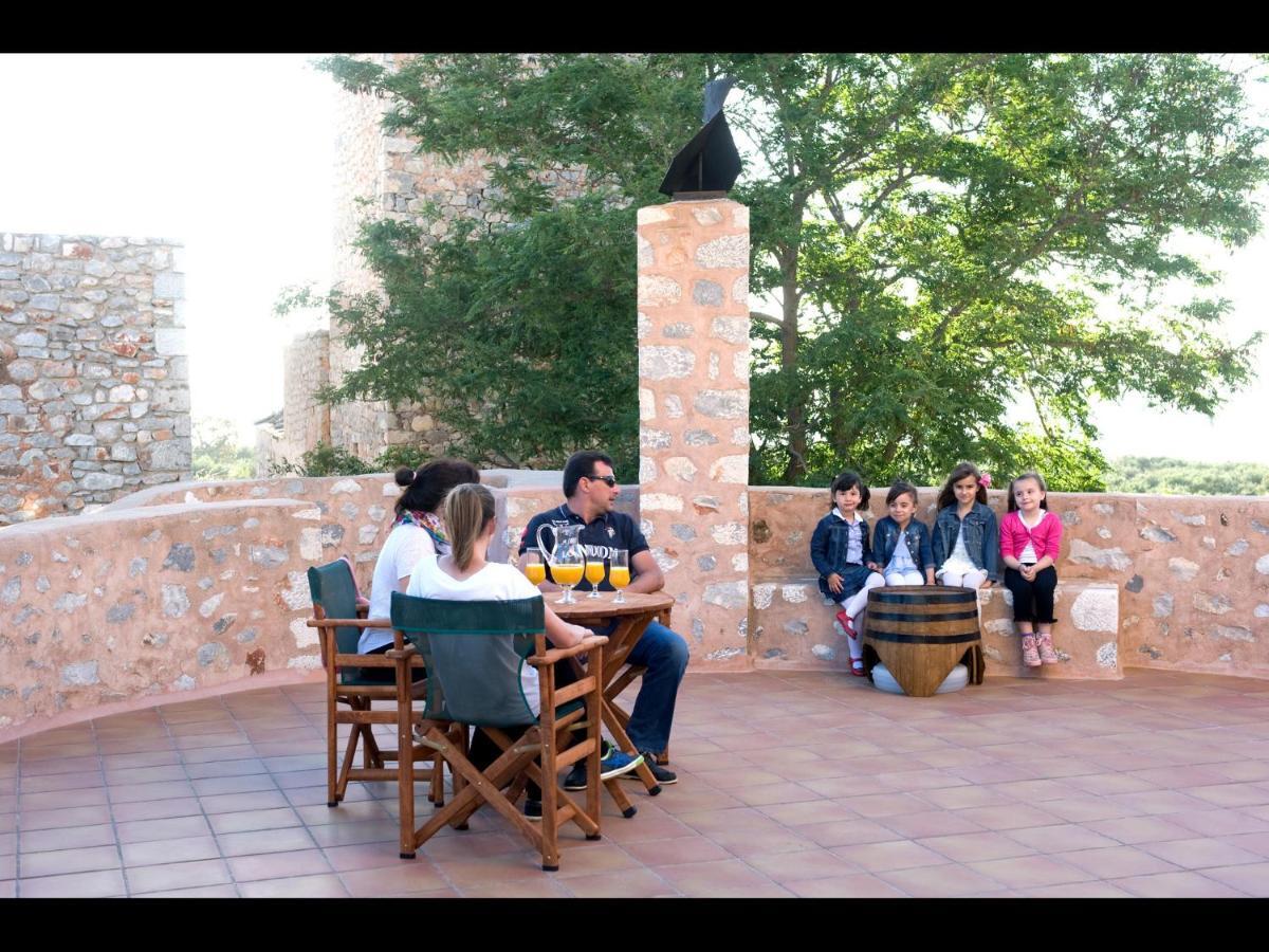 Aparthotel Arapakis Historic Castle Pírgos Dhiroú Pokój zdjęcie