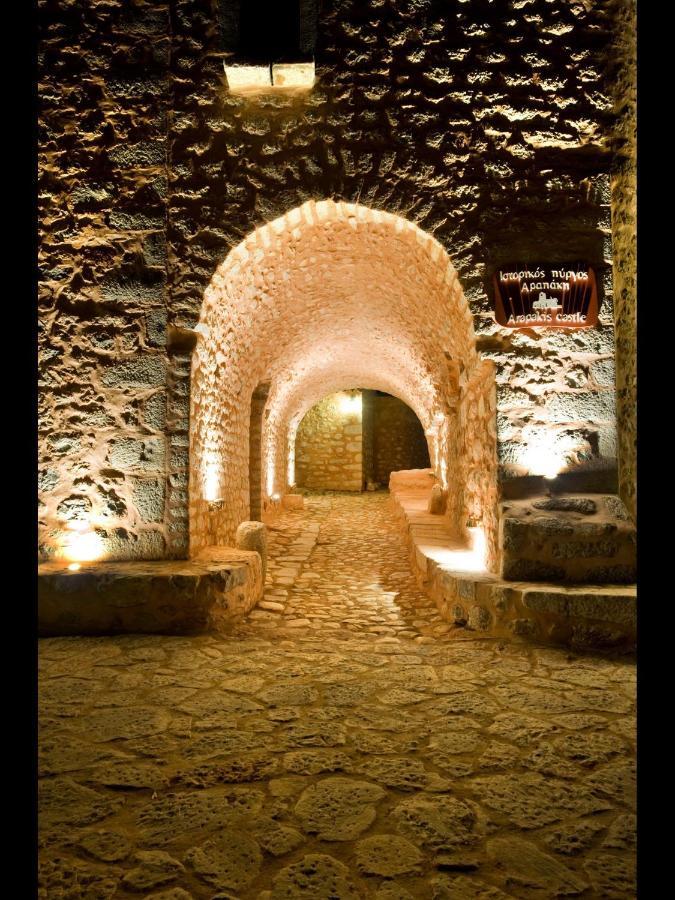 Aparthotel Arapakis Historic Castle Pírgos Dhiroú Zewnętrze zdjęcie